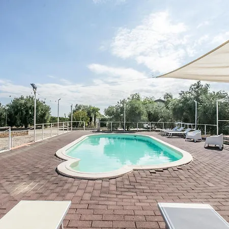 In بيت للعطل